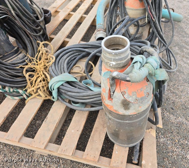 image for item LW9877 Approximately 5 submersible pumps