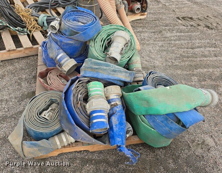 image for item LW9877 Approximately 5 submersible pumps