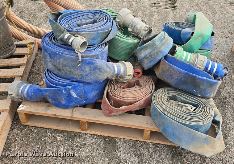 image for item LW9877 Approximately 5 submersible pumps