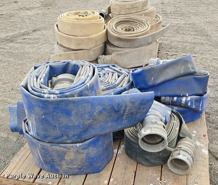 image for item LW9877 Approximately 5 submersible pumps