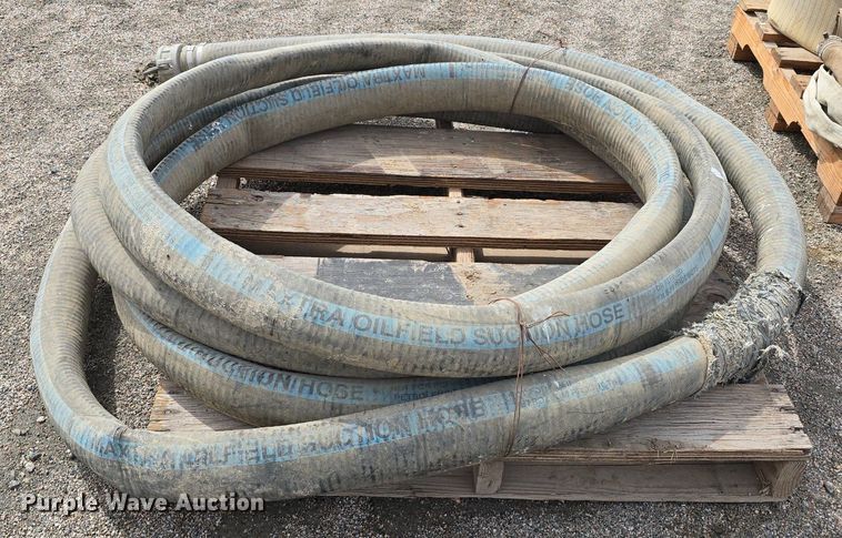 image for item LW9877 Approximately 5 submersible pumps