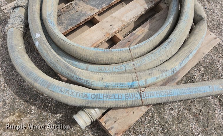 image for item LW9877 Approximately 5 submersible pumps