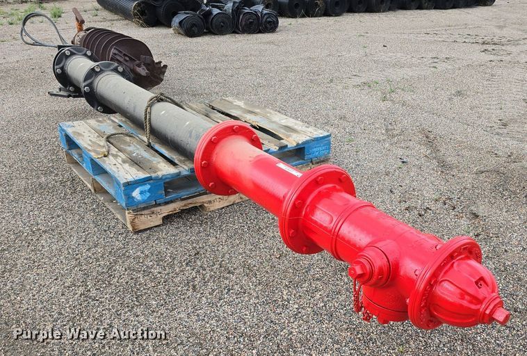 image for item LW9878 2006 Mueller fire hydrant