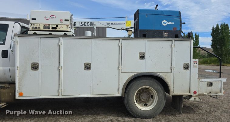 image for item LW9880 2017 Ford F750 Super Duty utility / service truck