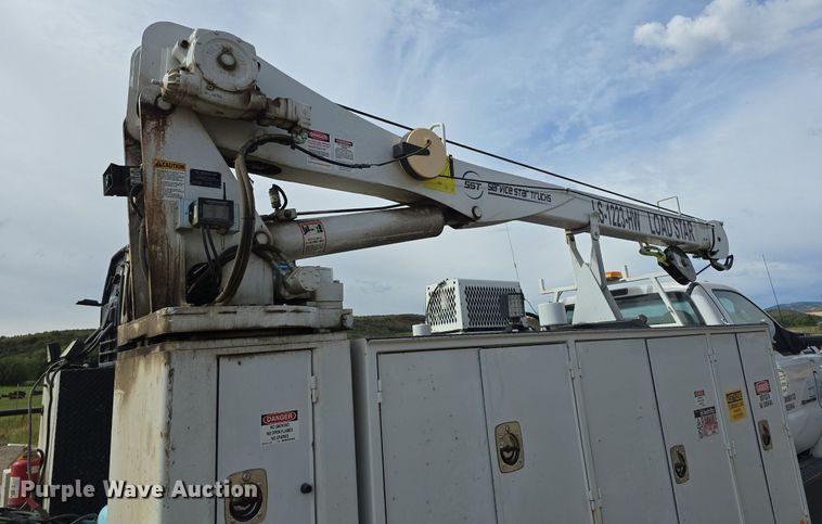 image for item LW9880 2017 Ford F750 Super Duty utility / service truck