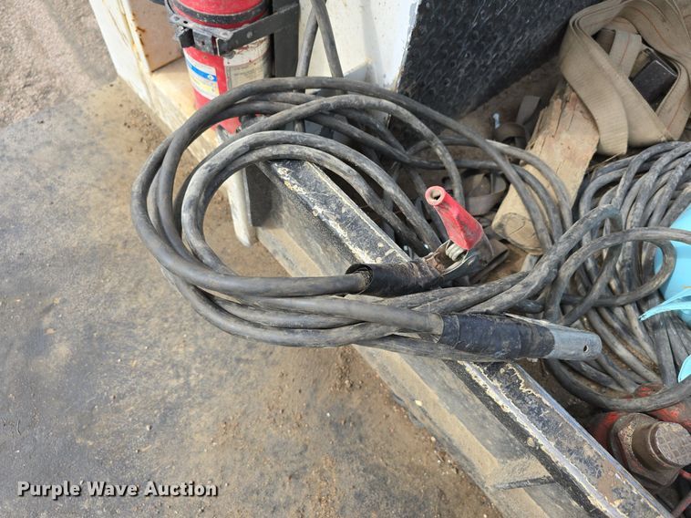 image for item LW9880 2017 Ford F750 Super Duty utility / service truck