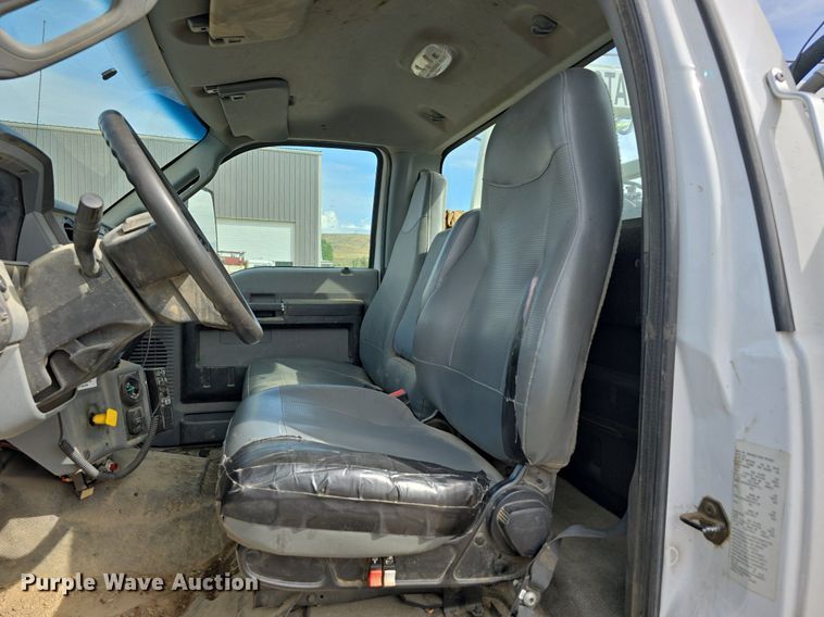 image for item LW9880 2017 Ford F750 Super Duty utility / service truck