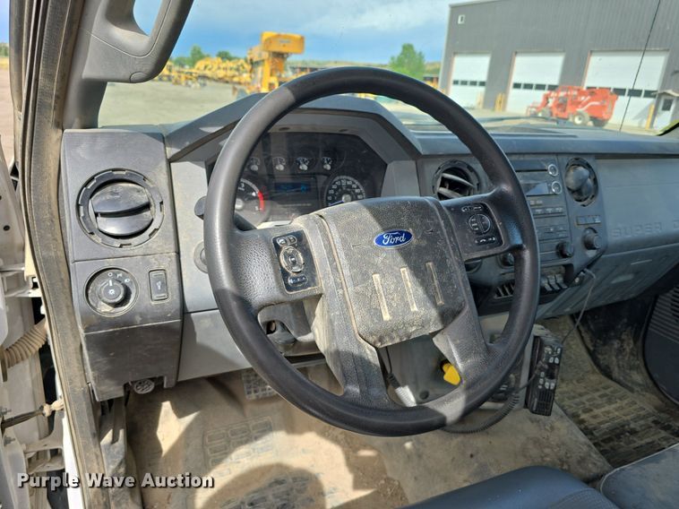 image for item LW9880 2017 Ford F750 Super Duty utility / service truck