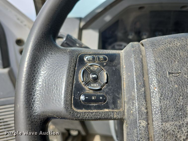 image for item LW9880 2017 Ford F750 Super Duty utility / service truck