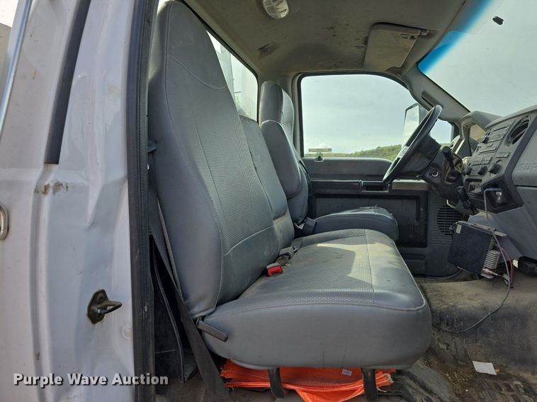 image for item LW9880 2017 Ford F750 Super Duty utility / service truck