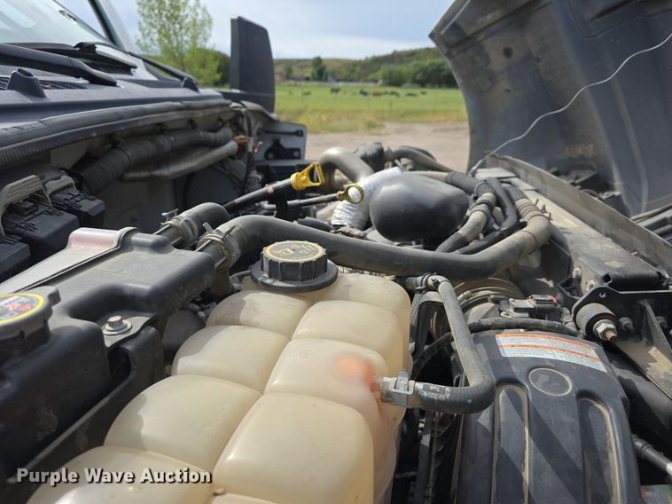 image for item LW9880 2017 Ford F750 Super Duty utility / service truck