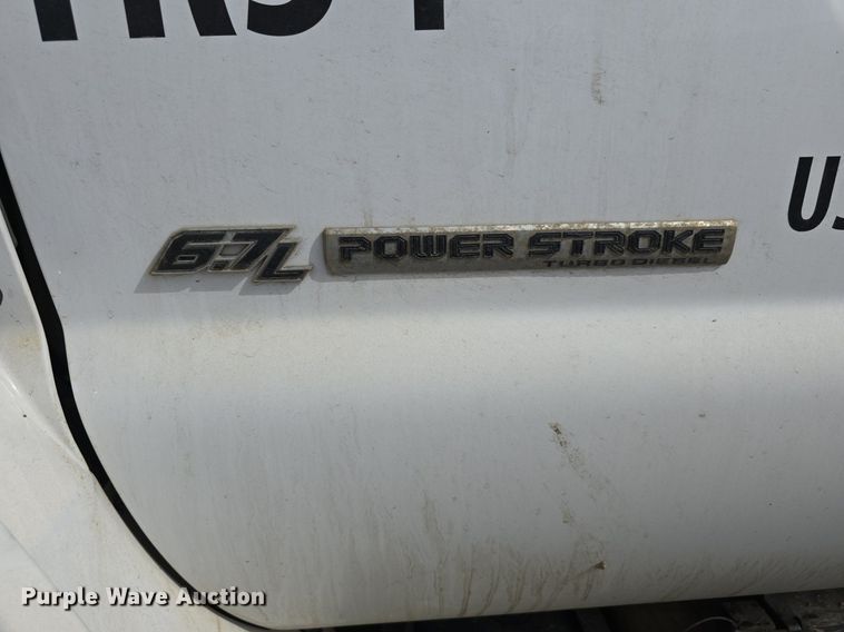 image for item LW9880 2017 Ford F750 Super Duty utility / service truck