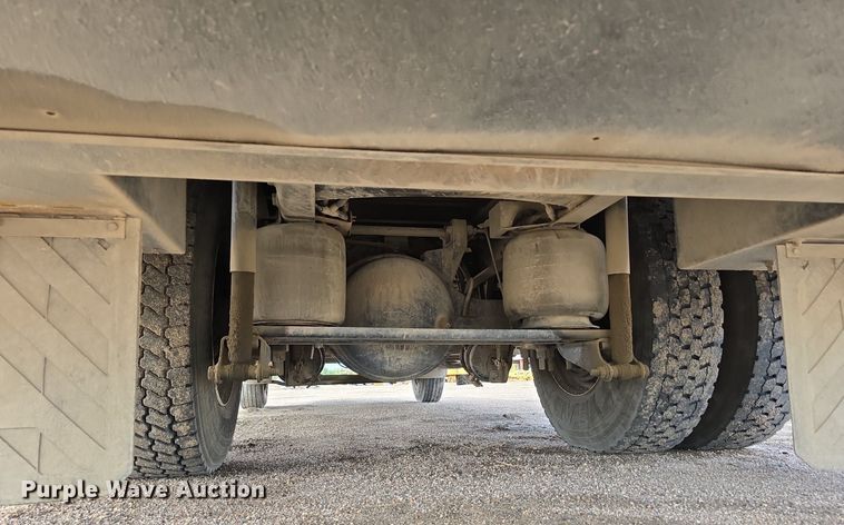 image for item LW9880 2017 Ford F750 Super Duty utility / service truck