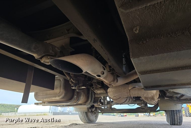 image for item LW9880 2017 Ford F750 Super Duty utility / service truck