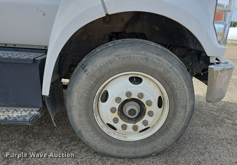 image for item LW9880 2017 Ford F750 Super Duty utility / service truck