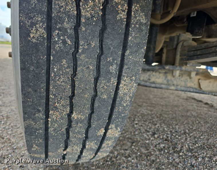 image for item LW9880 2017 Ford F750 Super Duty utility / service truck