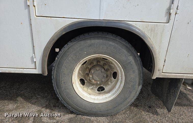 image for item LW9880 2017 Ford F750 Super Duty utility / service truck