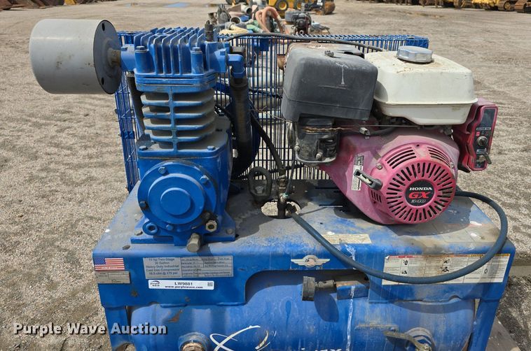 image for item LW9881 2008 Quincy G211H30HCB air compressor