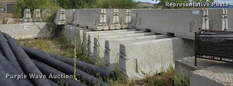 image for item ZA0482 (20) concrete barriers