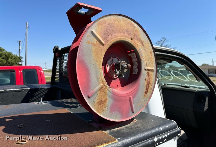 image for item DD3213 2012 Ford F450 Super Duty utility / service truck