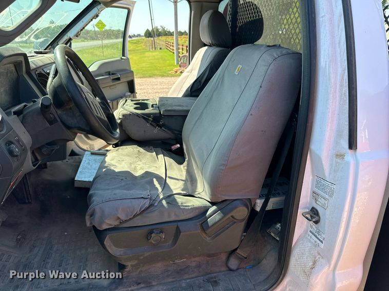 image for item DD3213 2012 Ford F450 Super Duty utility / service truck