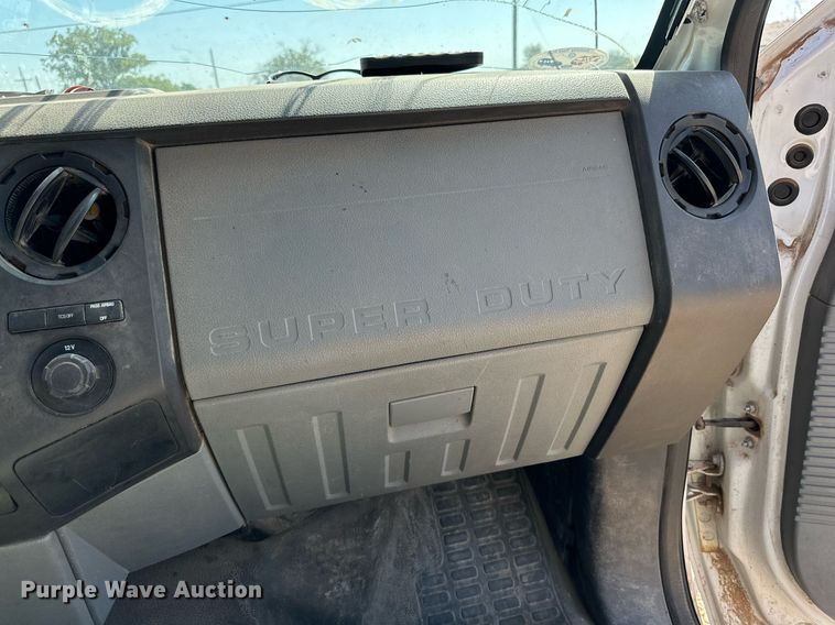 image for item DD3213 2012 Ford F450 Super Duty utility / service truck