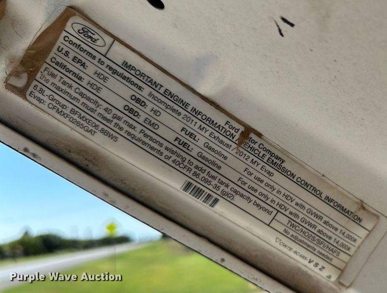 image for item DD3213 2012 Ford F450 Super Duty utility / service truck