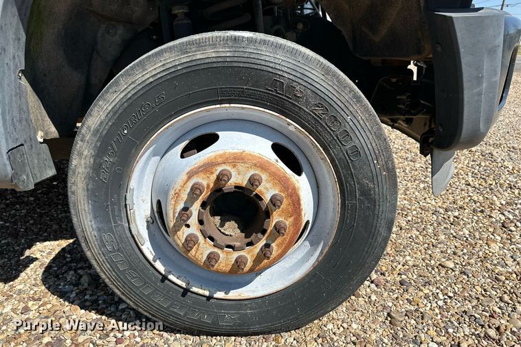 image for item DD3213 2012 Ford F450 Super Duty utility / service truck