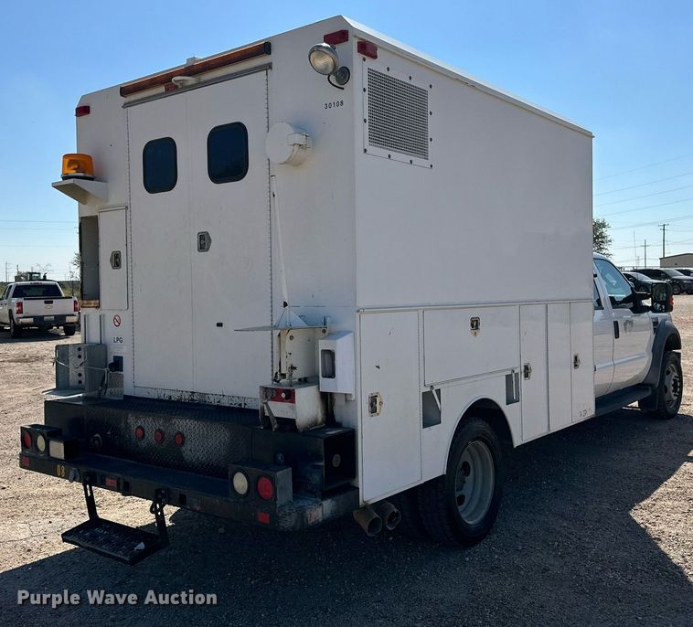 image for item DD3227 2008 Ford F550 Super Duty  Crew Cab utility / service truck