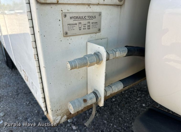 image for item DD3227 2008 Ford F550 Super Duty  Crew Cab utility / service truck