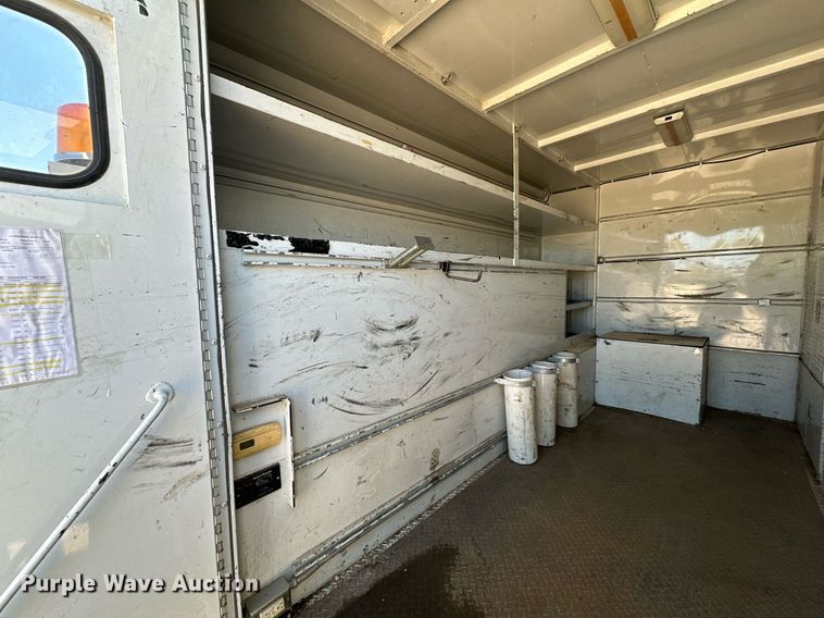 image for item DD3227 2008 Ford F550 Super Duty  Crew Cab utility / service truck