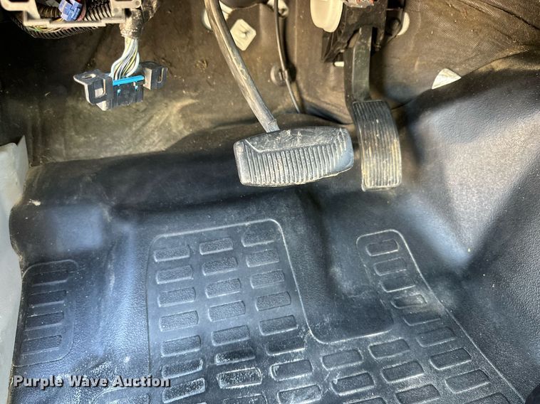 image for item DD3227 2008 Ford F550 Super Duty  Crew Cab utility / service truck