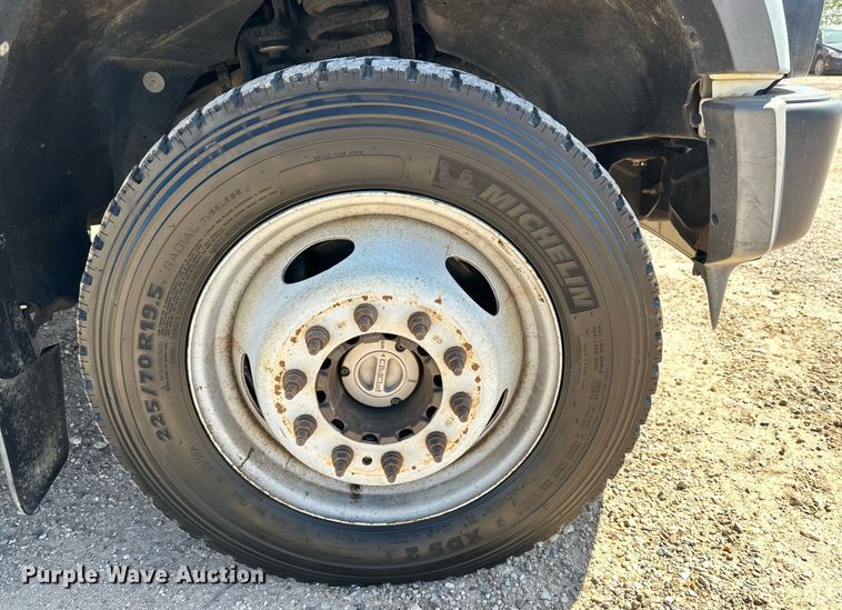 image for item DD3227 2008 Ford F550 Super Duty  Crew Cab utility / service truck