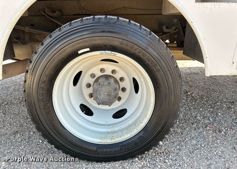 image for item DD3227 2008 Ford F550 Super Duty  Crew Cab utility / service truck