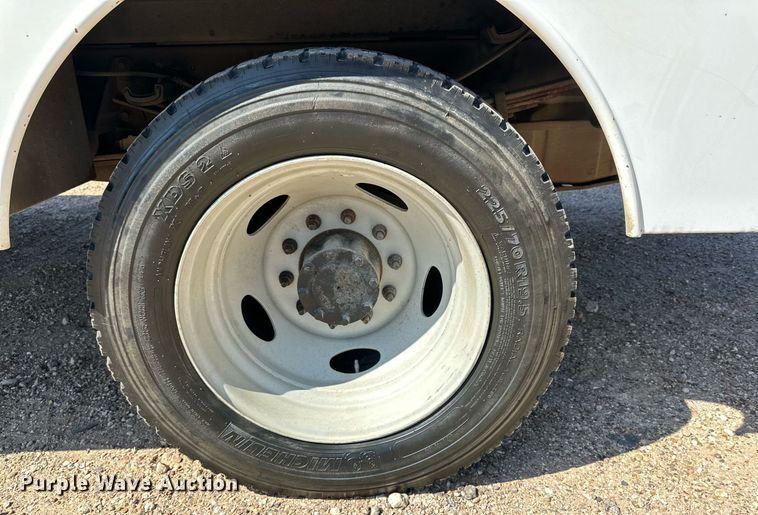 image for item DD3227 2008 Ford F550 Super Duty  Crew Cab utility / service truck