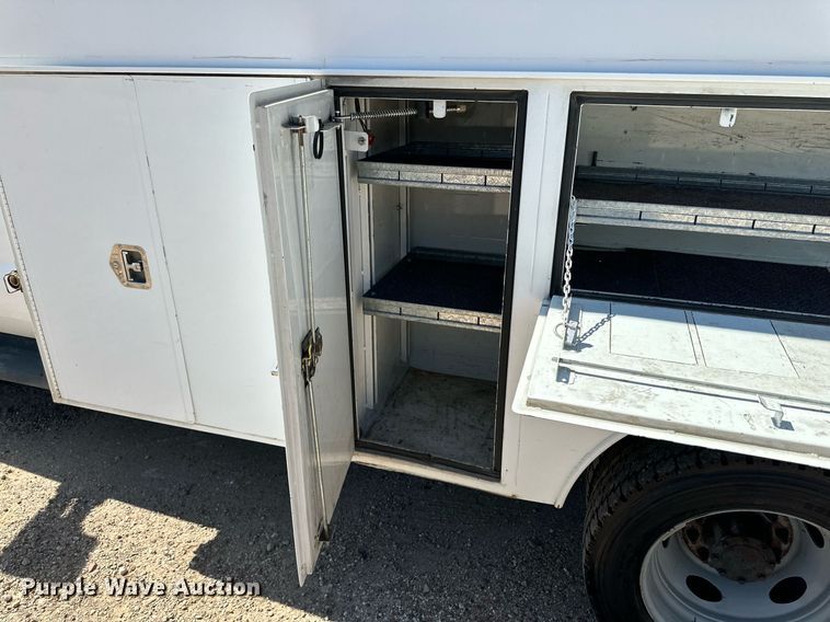 image for item DD3229 2008 Ford F550 Super Duty  utility / service truck
