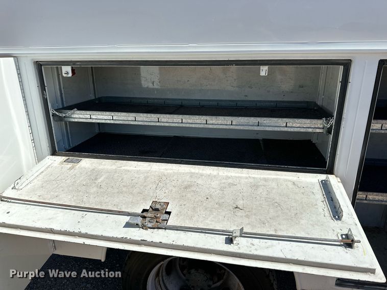 image for item DD3229 2008 Ford F550 Super Duty  utility / service truck