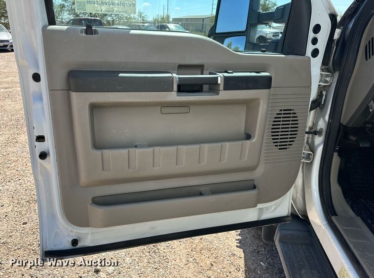 image for item DD3229 2008 Ford F550 Super Duty  utility / service truck