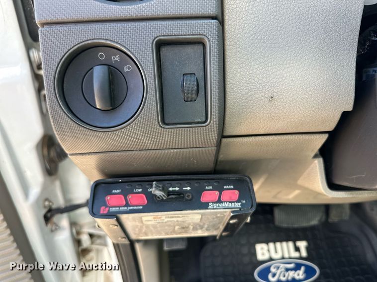 image for item DD3229 2008 Ford F550 Super Duty  utility / service truck