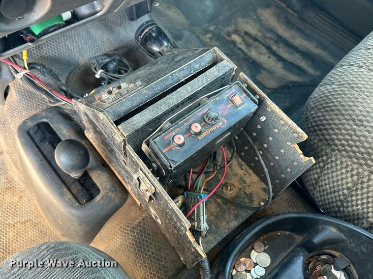 image for item DD3231 2003 Chevrolet Silverado 1500 Ext. Cab pickup truck