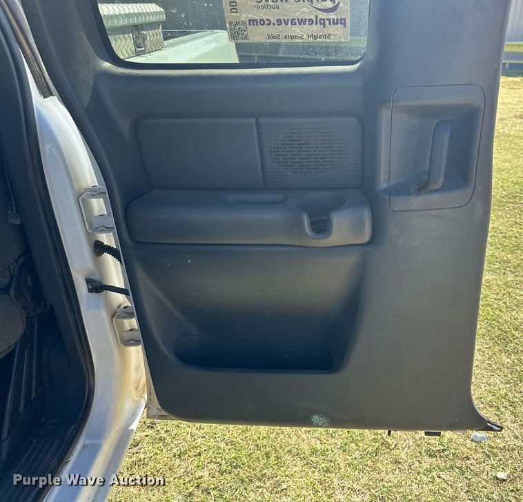 image for item DD3231 2003 Chevrolet Silverado 1500 Ext. Cab pickup truck