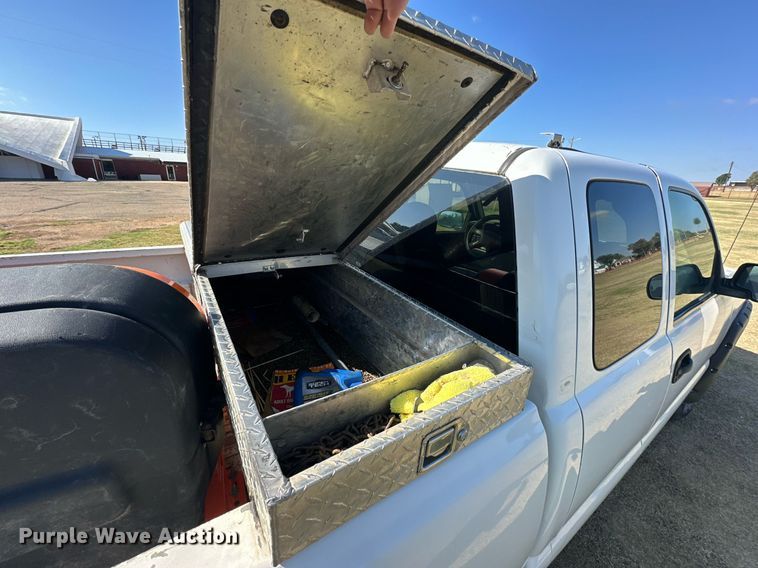 image for item DD3231 2003 Chevrolet Silverado 1500 Ext. Cab pickup truck