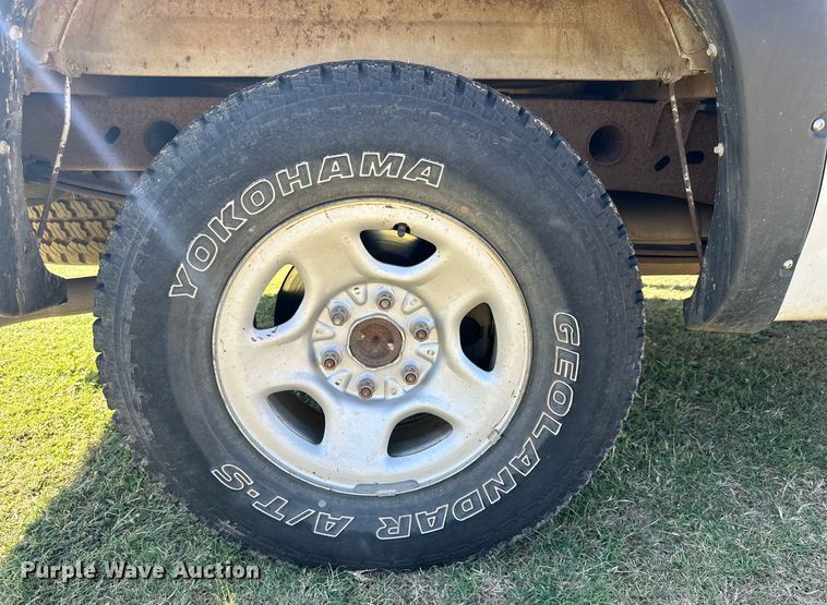 image for item DD3231 2003 Chevrolet Silverado 1500 Ext. Cab pickup truck