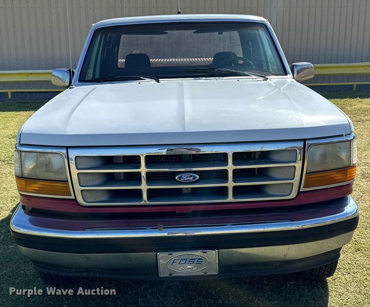 image for item DD3232 1994 Ford F150 SuperCab pickup truck