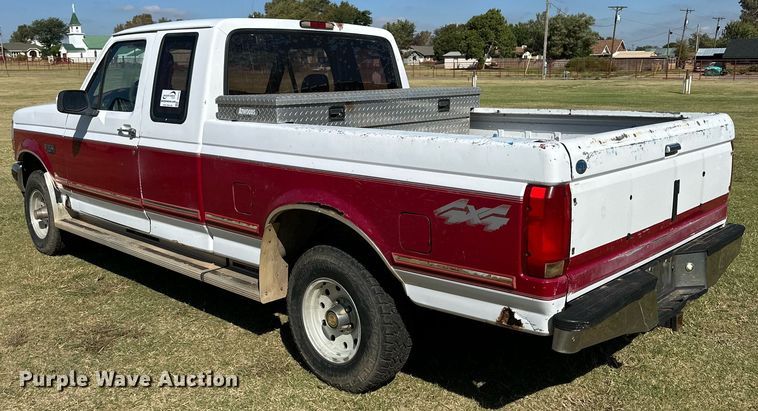 image for item DD3232 1994 Ford F150 SuperCab pickup truck