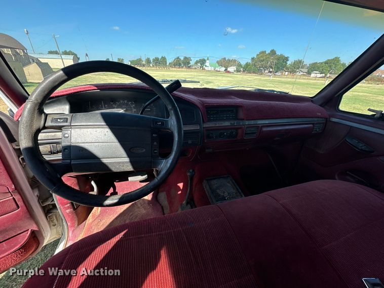 image for item DD3232 1994 Ford F150 SuperCab pickup truck