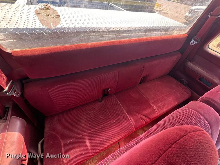 image for item DD3232 1994 Ford F150 SuperCab pickup truck