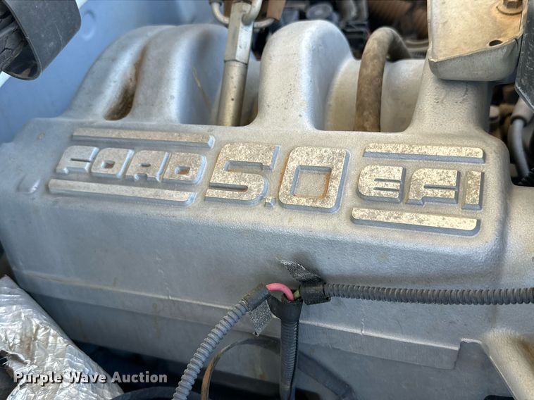 image for item DD3232 1994 Ford F150 SuperCab pickup truck