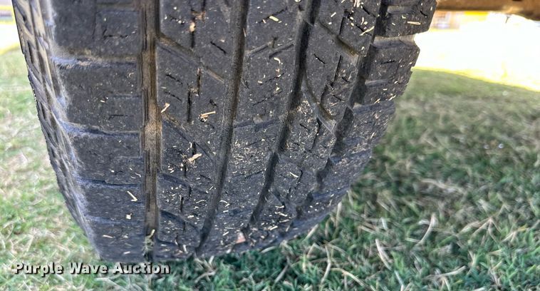 image for item DD3232 1994 Ford F150 SuperCab pickup truck