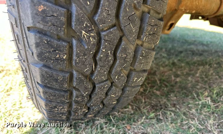 image for item DD3232 1994 Ford F150 SuperCab pickup truck